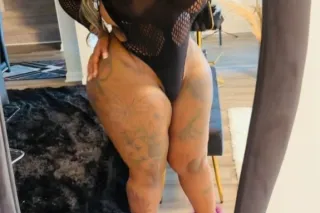 Classy but sassy sexy and sens... - Image 4