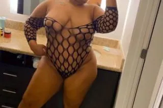 Come enjoy Ms Honey While Im In Town For A LITTLE WHILE - Image 6