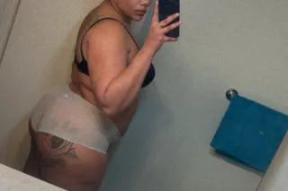 One Night Only Im From Outta Town Baby!!! - Image 2