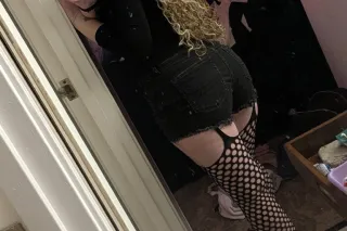 Thick Azz Snowbunny from Florida - Image 11