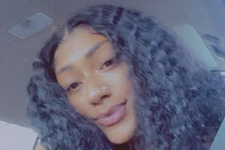 Sexy Petite Freakk 💦 First Time Here ! 😙 - Image 1