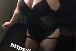 🤑$2O FACETIME SPECIAL 🤑(VIRTUAL VIXEN) 🍎🍏HOT for Teacher!! 🤓😈 Ju!cY Lil Hottie!!🍎🍏 MILF Next Door 💦💦 - Image 1