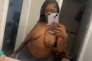 can you make this pussy squirt 💦💫 - Image 2