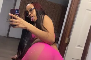 Tight wet sexy young freak let me show u why u dont need her ^😏 - Image 2